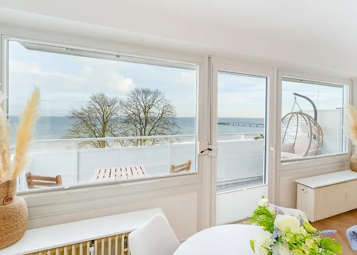 Strandhotel Oceanview Deluxe Apartment 4*